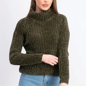 HIPPIE ROSE Olive Green Ribbed Turtleneck Chenille Sweater medium